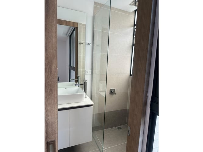 Apartamento de 3 alcobas en venta en El Poblado, Medellín, 200 m² · foto 13 de 24
