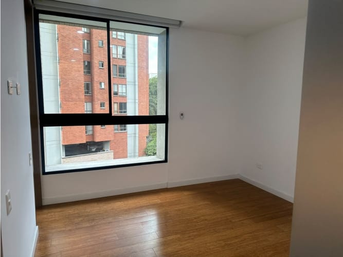 Apartamento de 3 alcobas en venta en El Poblado, Medellín, 200 m² · foto 18 de 24