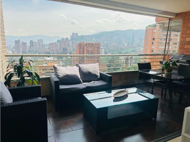 Apartamento de 4 alcobas en arriendo en El Poblado, Medellín, 180 m² · foto 2 de 19