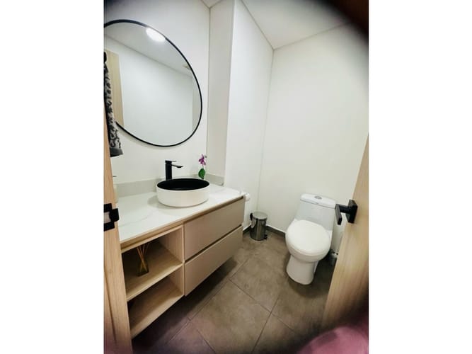 Apartamento de 4 alcobas en arriendo en El Poblado, Medellín, 180 m² · foto 5 de 19