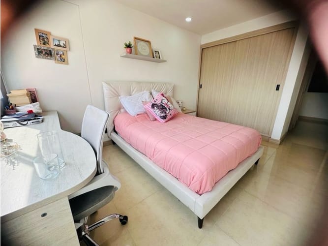 Apartamento de 4 alcobas en arriendo en El Poblado, Medellín, 180 m² · foto 10 de 19
