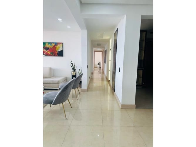 Apartamento de 4 alcobas en arriendo en El Poblado, Medellín, 180 m² · foto 14 de 19