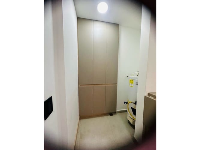 Apartamento de 4 alcobas en arriendo en El Poblado, Medellín, 180 m² · foto 18 de 19