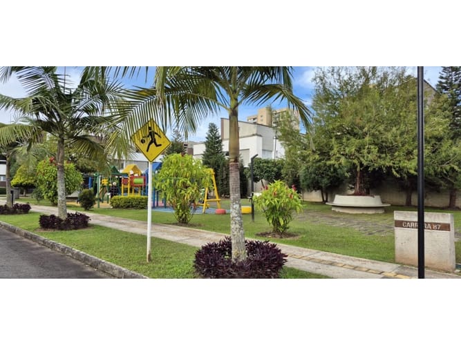 Casa de 3 alcobas en arriendo en El Porvenir, Rionegro, 180 m² · foto 3 de 12