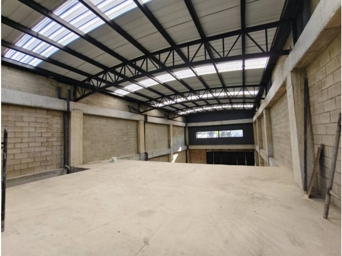Bodega en arriendo en El Carmen De Viboral, El Carmen de Viboral, 276 m² · foto 5 de 9