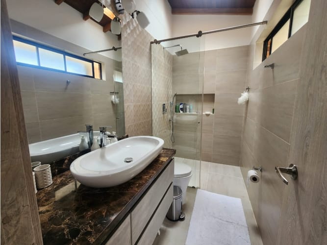 Casa de 3 alcobas en venta en La Ceja, 140 m² · foto 8 de 21