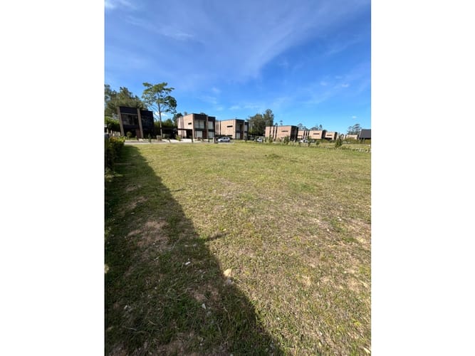 Lote en venta en Barro Blanco, Rionegro, 646 m² · foto 2 de 4
