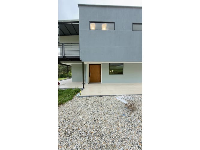 Casa de 4 alcobas en arriendo en El Retiro, 250 m² · foto 2 de 24