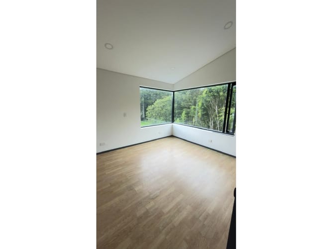 Casa de 4 alcobas en arriendo en El Retiro, 250 m² · foto 6 de 24