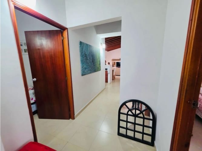 Apartamento de 3 alcobas en venta en El Velodromo, Envigado, 84 m² · foto 3 de 12