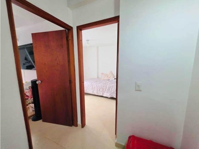 Apartamento de 3 alcobas en venta en El Velodromo, Envigado, 84 m² · foto 10 de 12