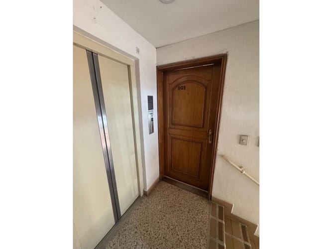 Apartamento de 3 alcobas en venta en Laureles, Floridablanca, 155 m² · foto 1 de 24