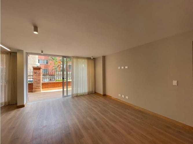 Apartamento de 3 alcobas en venta en Laureles, Floridablanca, 155 m² · foto 4 de 24