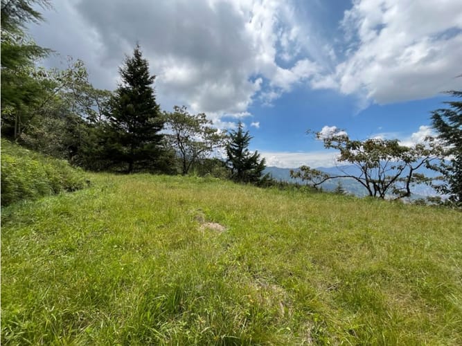 Lote en venta en Santa Catalina, Envigado, 3123 m² · foto 6 de 7