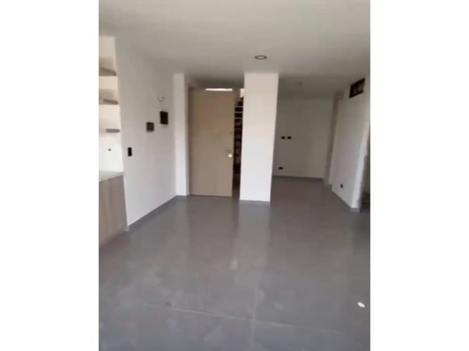 Apartamento de 3 alcobas en venta en La Castellana, Medellín, 240 m² · foto 6 de 20