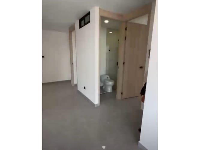 Apartamento de 3 alcobas en venta en La Castellana, Medellín, 240 m² · foto 7 de 20