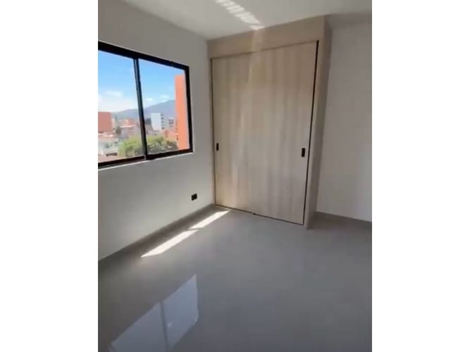 Apartamento de 3 alcobas en venta en La Castellana, Medellín, 240 m² · foto 11 de 20