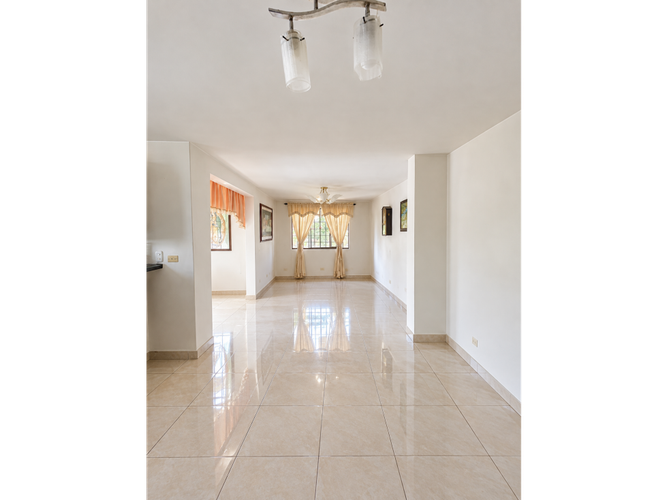 Casa de 2 alcobas en venta en San Antonio De Pereira, Rionegro, 150 m² · foto 4 de 13