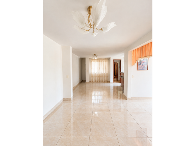 Casa de 2 alcobas en venta en San Antonio De Pereira, Rionegro, 150 m² · foto 5 de 13
