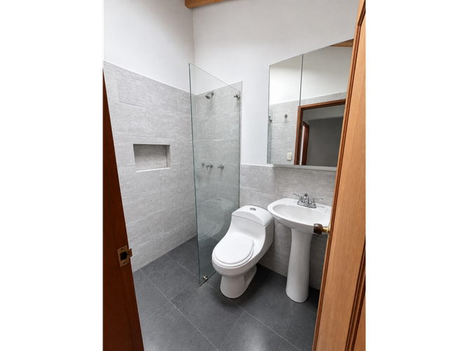 Casa de 2 alcobas en venta en San Antonio De Pereira, Rionegro, 150 m² · foto 9 de 13