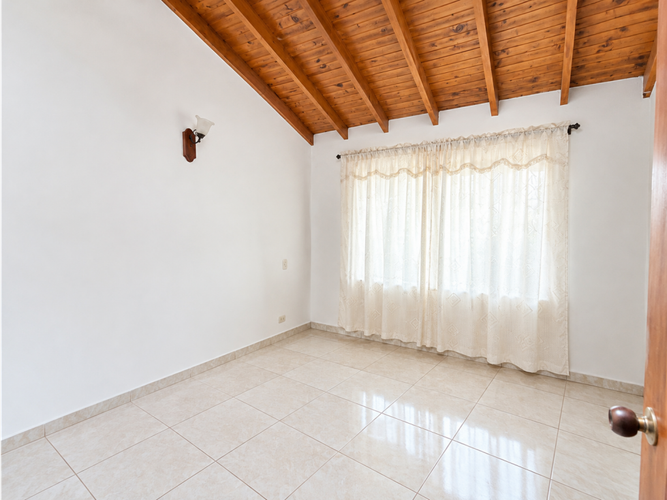Casa de 2 alcobas en venta en San Antonio De Pereira, Rionegro, 150 m² · foto 12 de 13