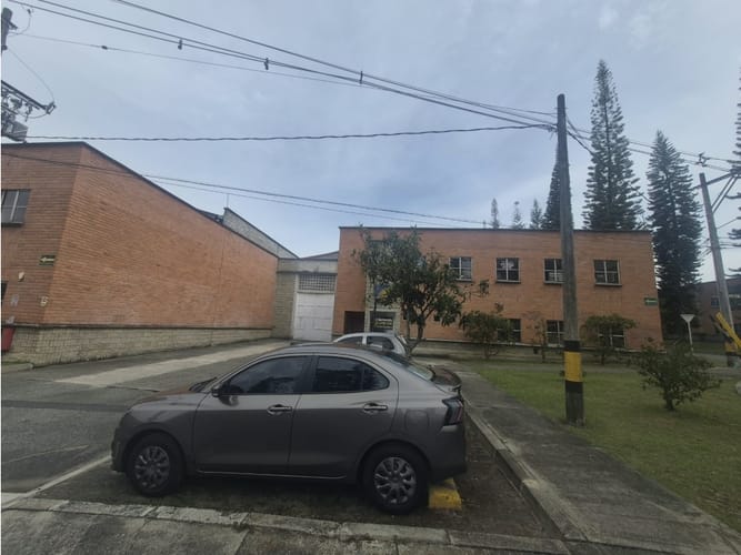 Bodega en arriendo en Barro Blanco, Rionegro, 1167 m² · foto 4 de 24