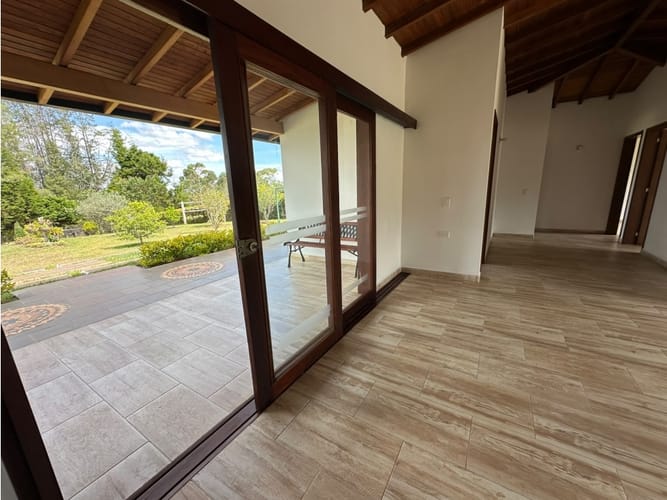 Casa de 3 alcobas en venta en Piedras Blancas-Matasano, Guarne, 160 m² · foto 16 de 24