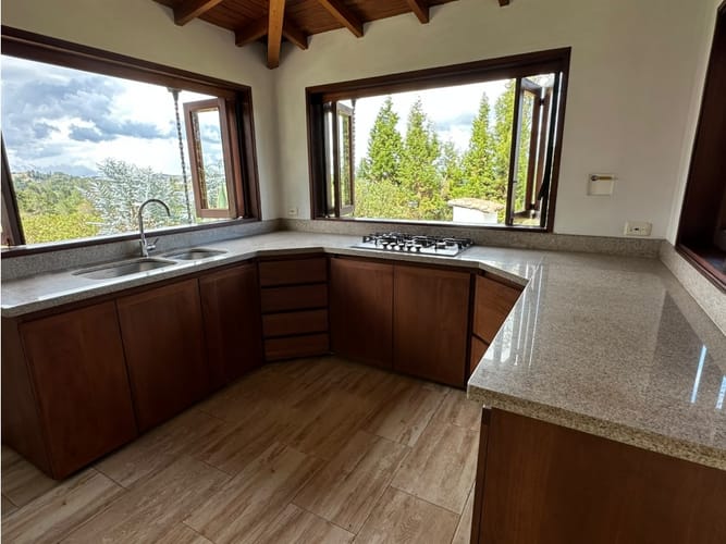 Casa de 3 alcobas en venta en Piedras Blancas-Matasano, Guarne, 160 m² · foto 17 de 24