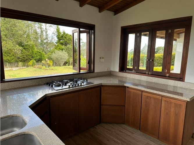 Casa de 3 alcobas en venta en Piedras Blancas-Matasano, Guarne, 160 m² · foto 18 de 24