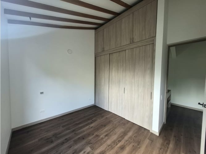 Casa de 3 alcobas en arriendo en Santa Elena, El Retiro, 140 m² · foto 18 de 24