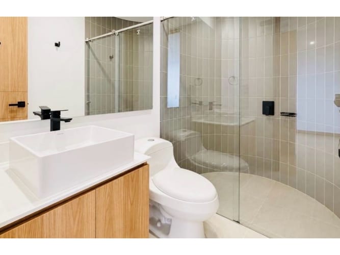 Apartamento de 2 alcobas en venta en Altos Del Poblado, Medellín, 110 m² · foto 5 de 21