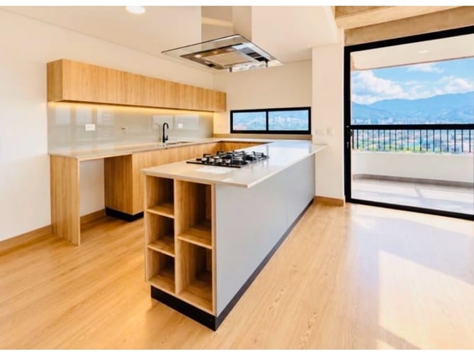 Apartamento de 2 alcobas en venta en Altos Del Poblado, Medellín, 110 m² · foto 18 de 21