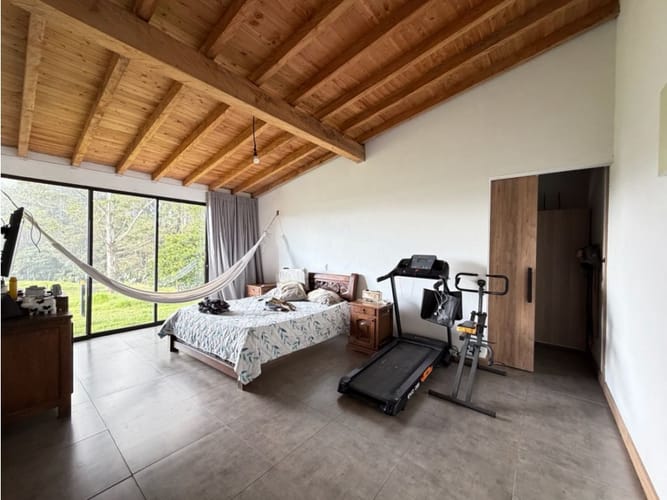 Casa de 3 alcobas en arriendo en El Cerro, Rionegro, 370 m² · foto 11 de 18
