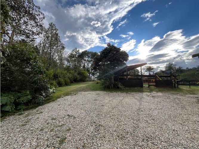 Casa de 3 alcobas en arriendo en El Cerro, Rionegro, 370 m² · foto 17 de 18