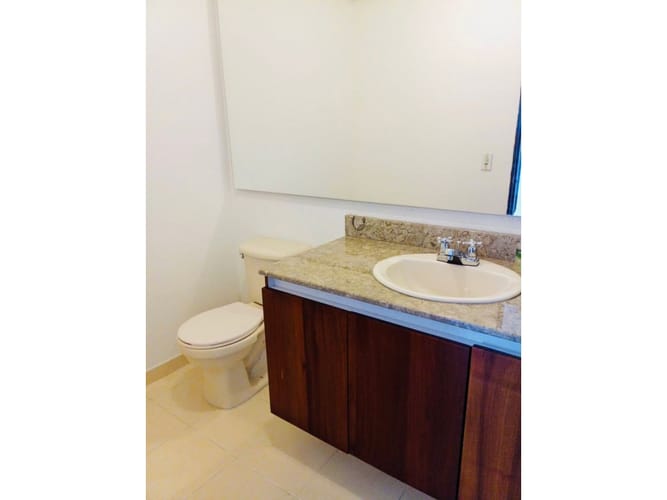 Oficina en arriendo en San Lucas, Medellín, 132 m² · foto 8 de 9
