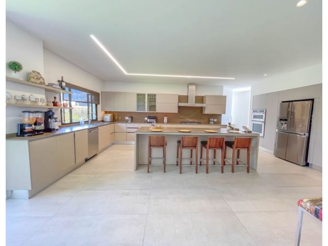 Casa de 5 alcobas en venta en Llano Grande, Rionegro, 800 m² · foto 5 de 24