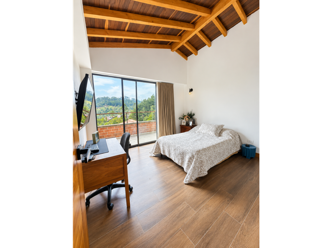 Casa de 5 alcobas en venta en Don Diego, El Retiro, 400 m² · foto 4 de 18