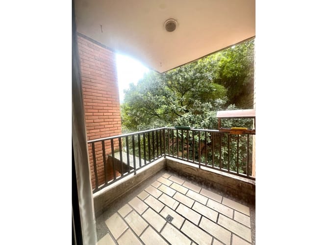 Apartamento de 4 alcobas en venta en El Castillo, Medellín, 227 m² · foto 20 de 24