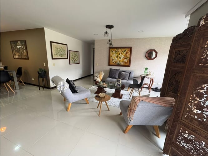 Apartamento de 3 alcobas en arriendo en Loma Del Escobero, Rionegro, 112 m² · foto 2 de 19