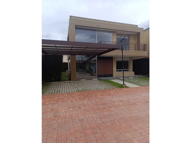 Casa de 3 alcobas en venta en Chuntame, Cajicá, 147 m² · foto 19 de 21
