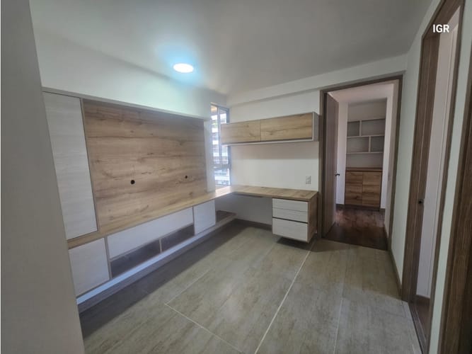 Apartamento de 3 alcobas en venta en San Jose, Sabaneta, 87 m² · foto 16 de 24