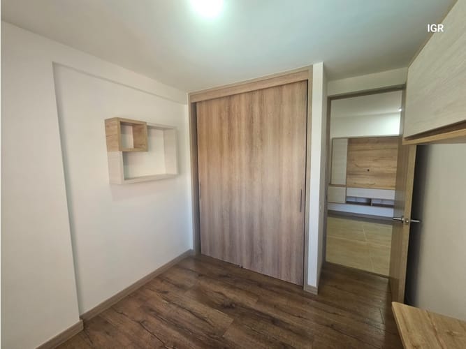 Apartamento de 3 alcobas en venta en San Jose, Sabaneta, 87 m² · foto 17 de 24