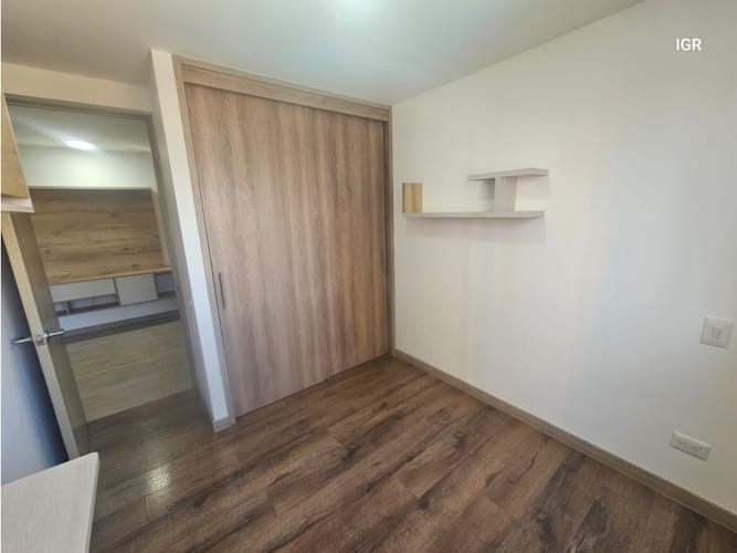 Apartamento de 3 alcobas en venta en San Jose, Sabaneta, 87 m² · foto 19 de 24