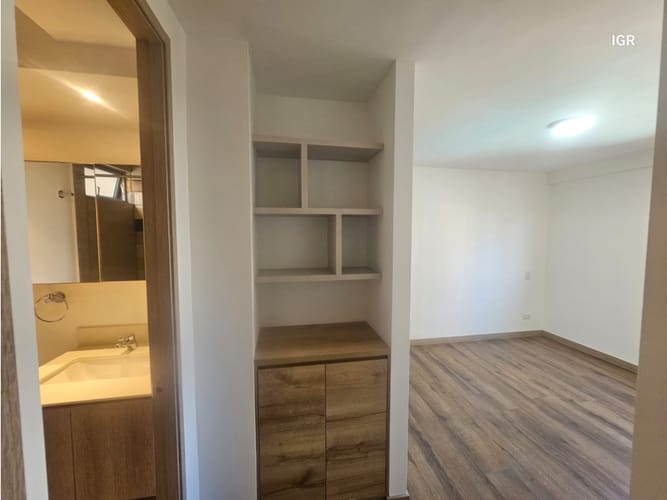 Apartamento de 3 alcobas en venta en San Jose, Sabaneta, 87 m² · foto 20 de 24