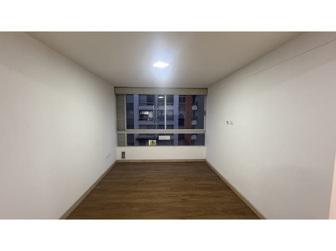 Apartamento de 3 alcobas en venta en Tintala, Bogotá, 52 m² · foto 3 de 16