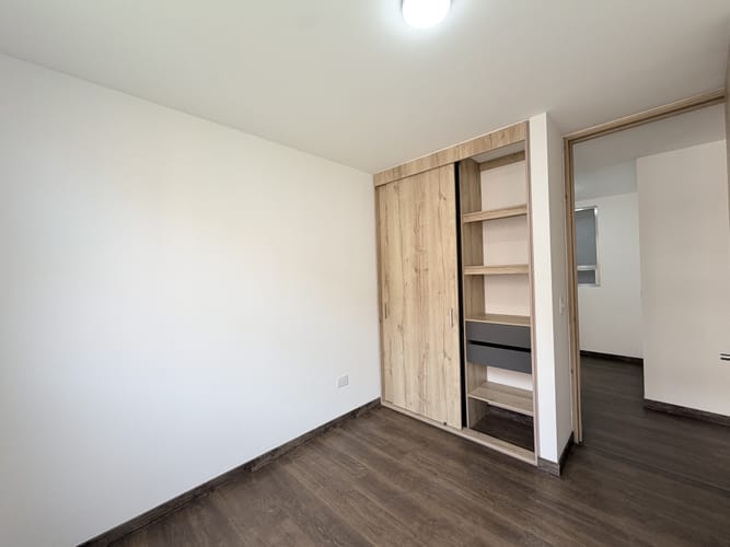 Apartamento de 3 alcobas en venta en Ub Alicante, Mosquera, 72 m² · foto 10 de 24