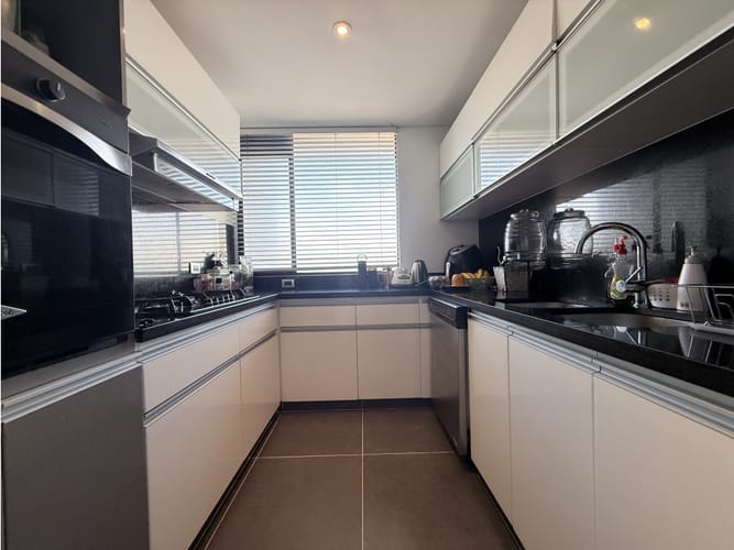 Apartamento de 3 alcobas en venta en Colina Campestre, Bogotá, 208 m² · foto 7 de 24