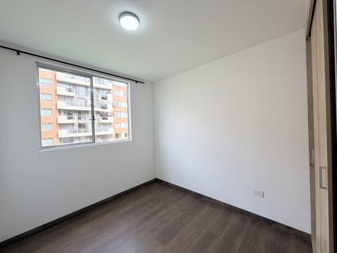 Apartamento de 3 alcobas en venta en Ub Alicante, Mosquera, 72 m² · foto 11 de 24