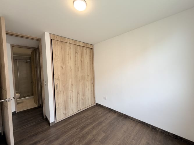 Apartamento de 3 alcobas en venta en Ub Alicante, Mosquera, 72 m² · foto 13 de 24