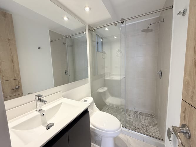 Apartamento de 3 alcobas en venta en Ub Alicante, Mosquera, 72 m² · foto 15 de 24